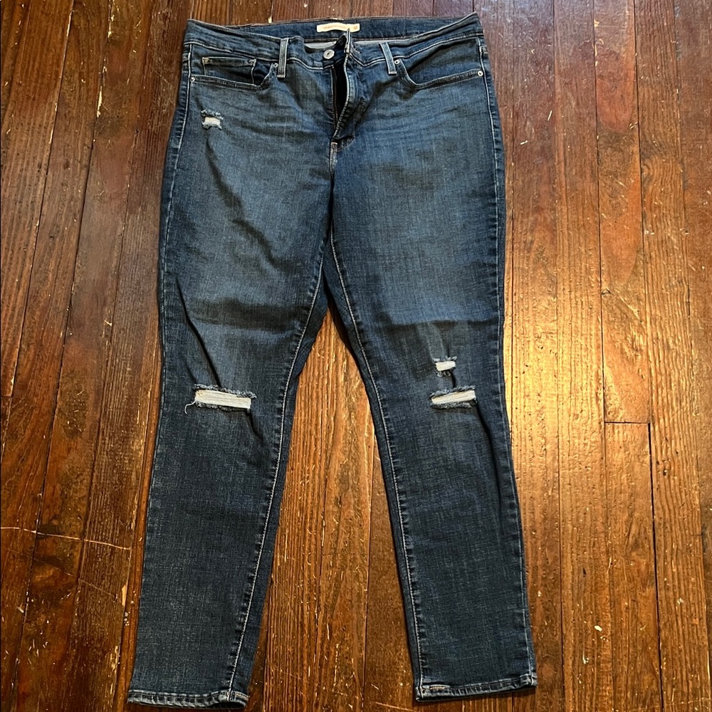 Levi’s 311 shaping skinny